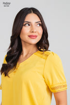 Blusa casual stretch con bordado ENC-206