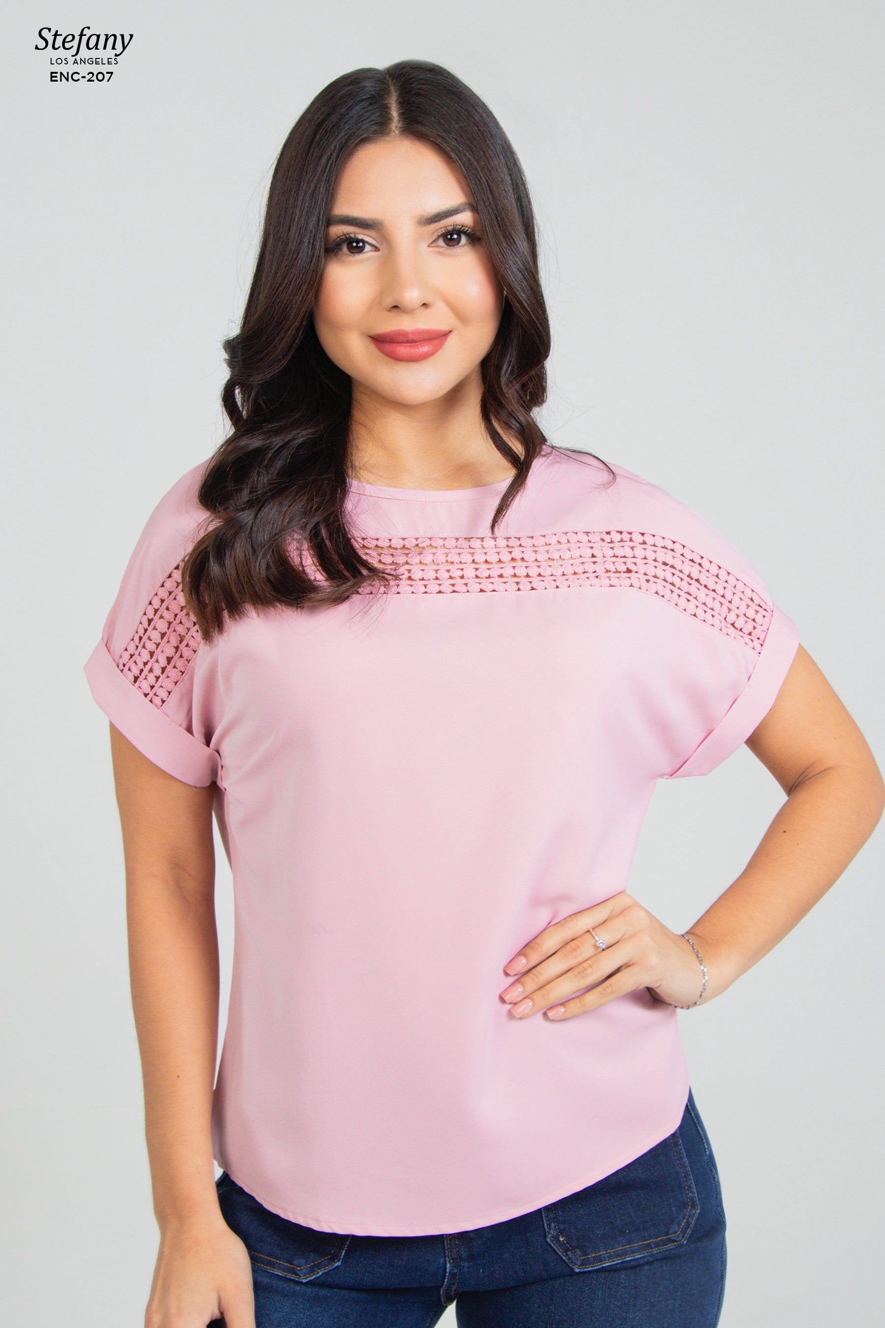 Blusa casual stretch con bordado ENC-207