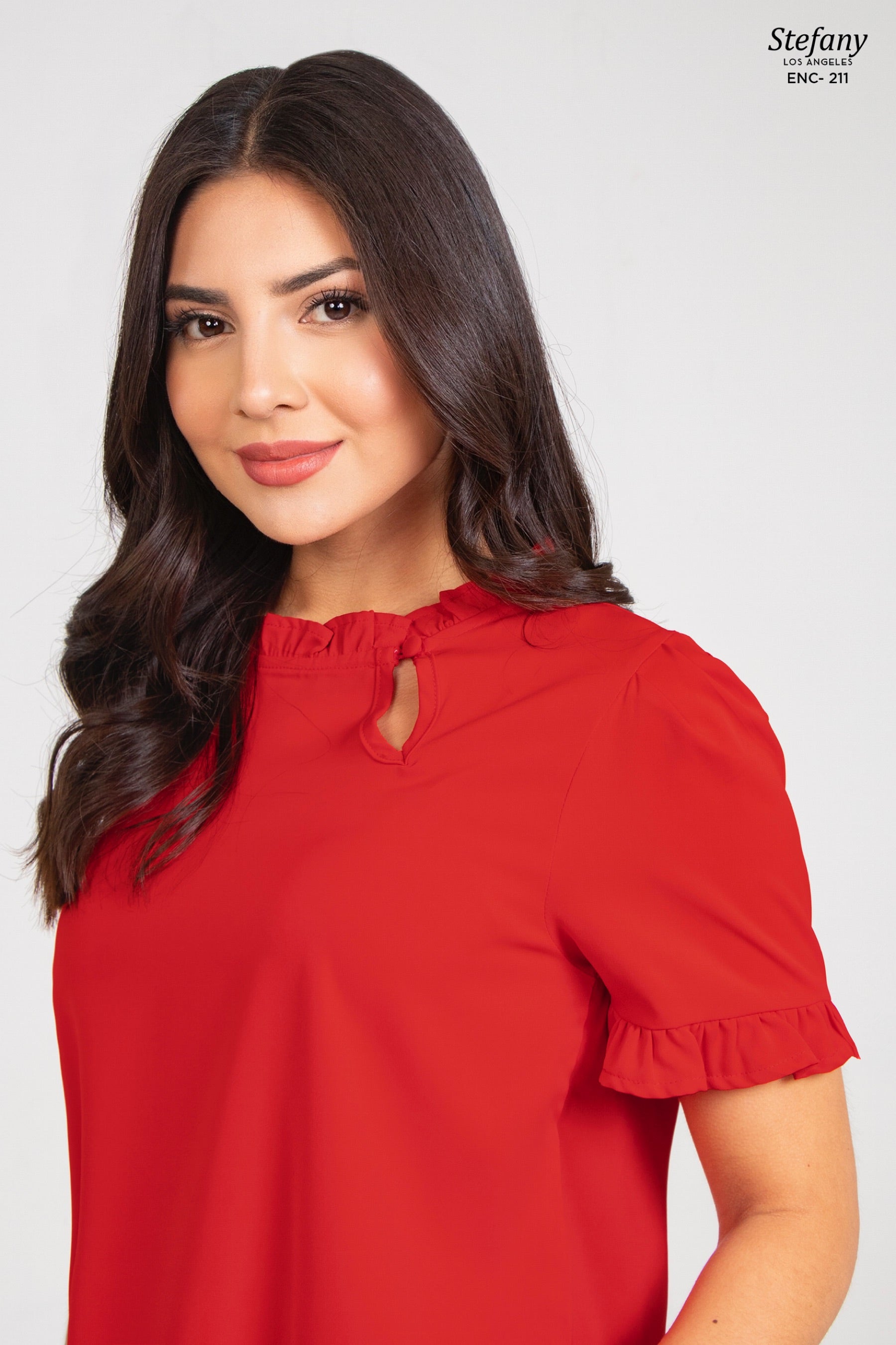 Blusa casual stretch con bordado ENC-211