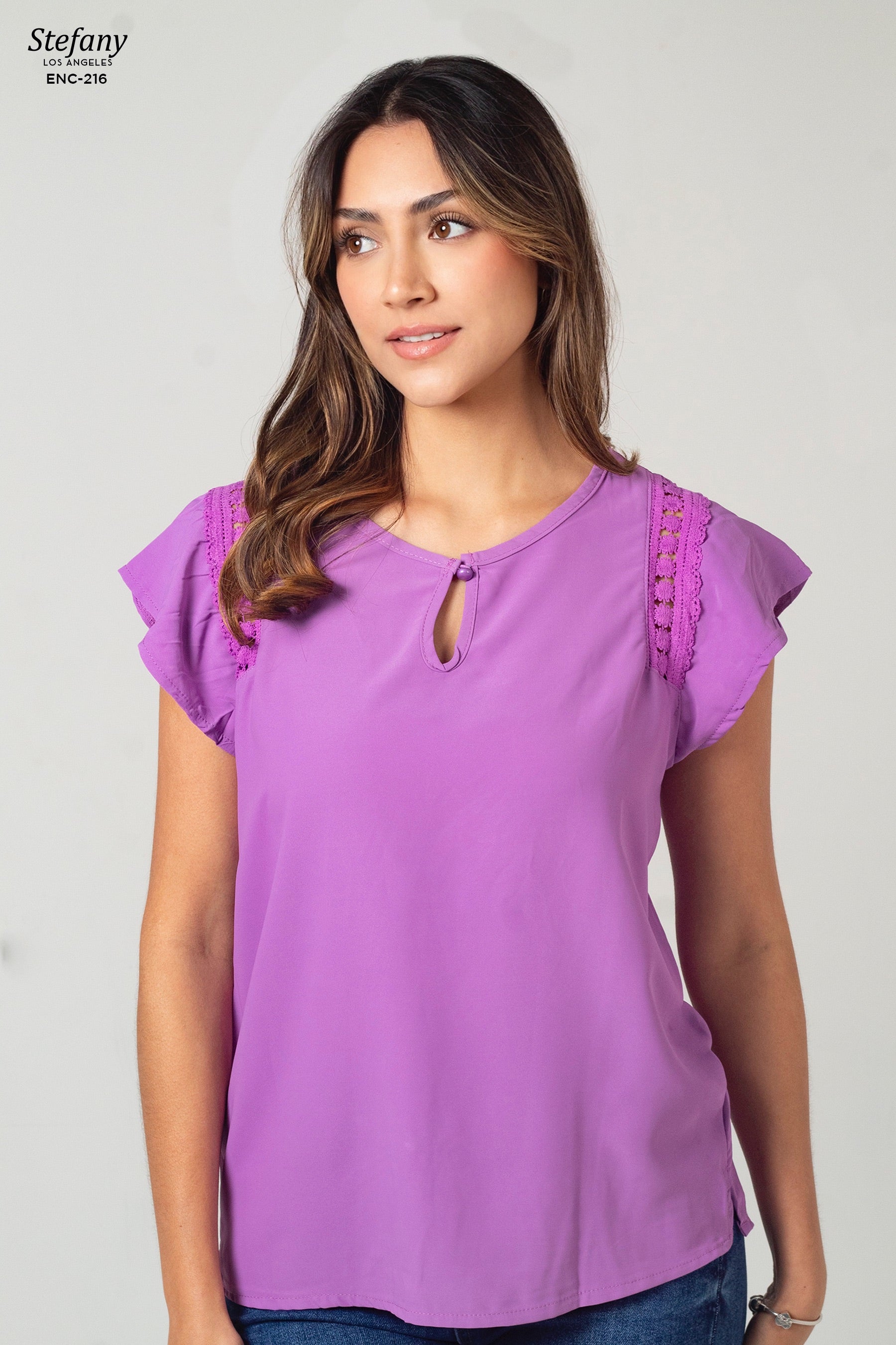 Blusa casual stretch con bordado ENC-216