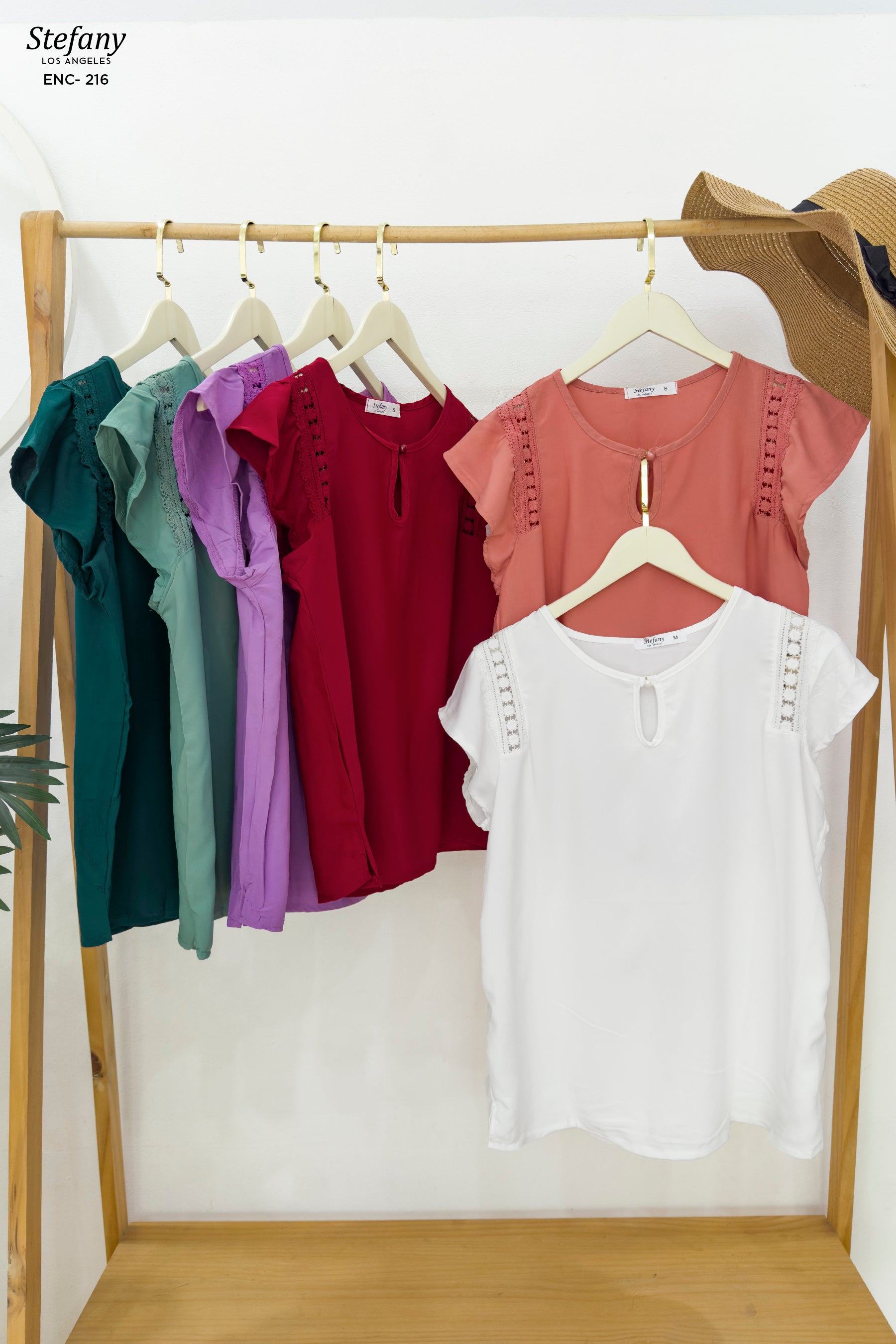 Blusa casual stretch con bordado ENC-216