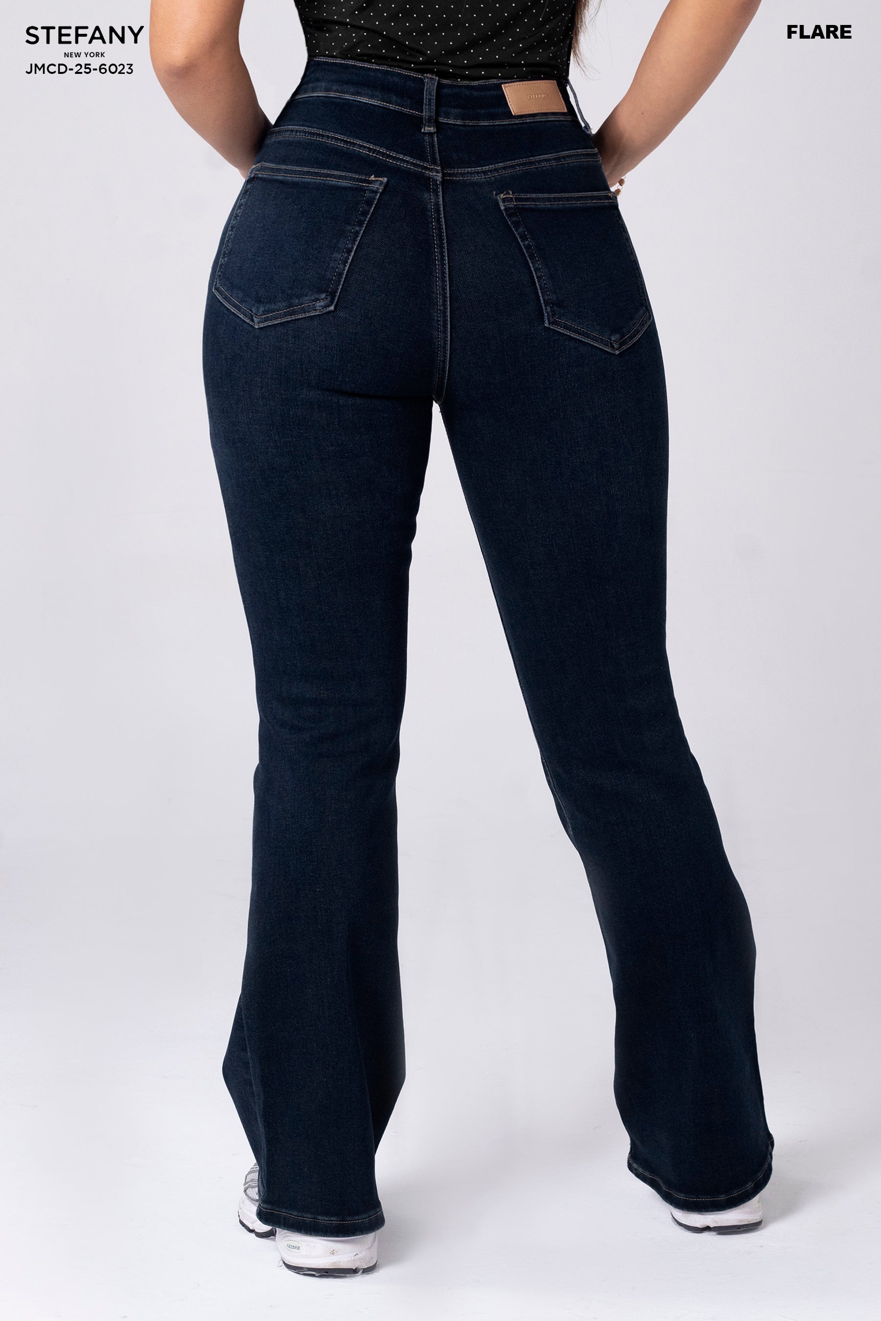 ⁠Flare Jeans JCMD-25-6023