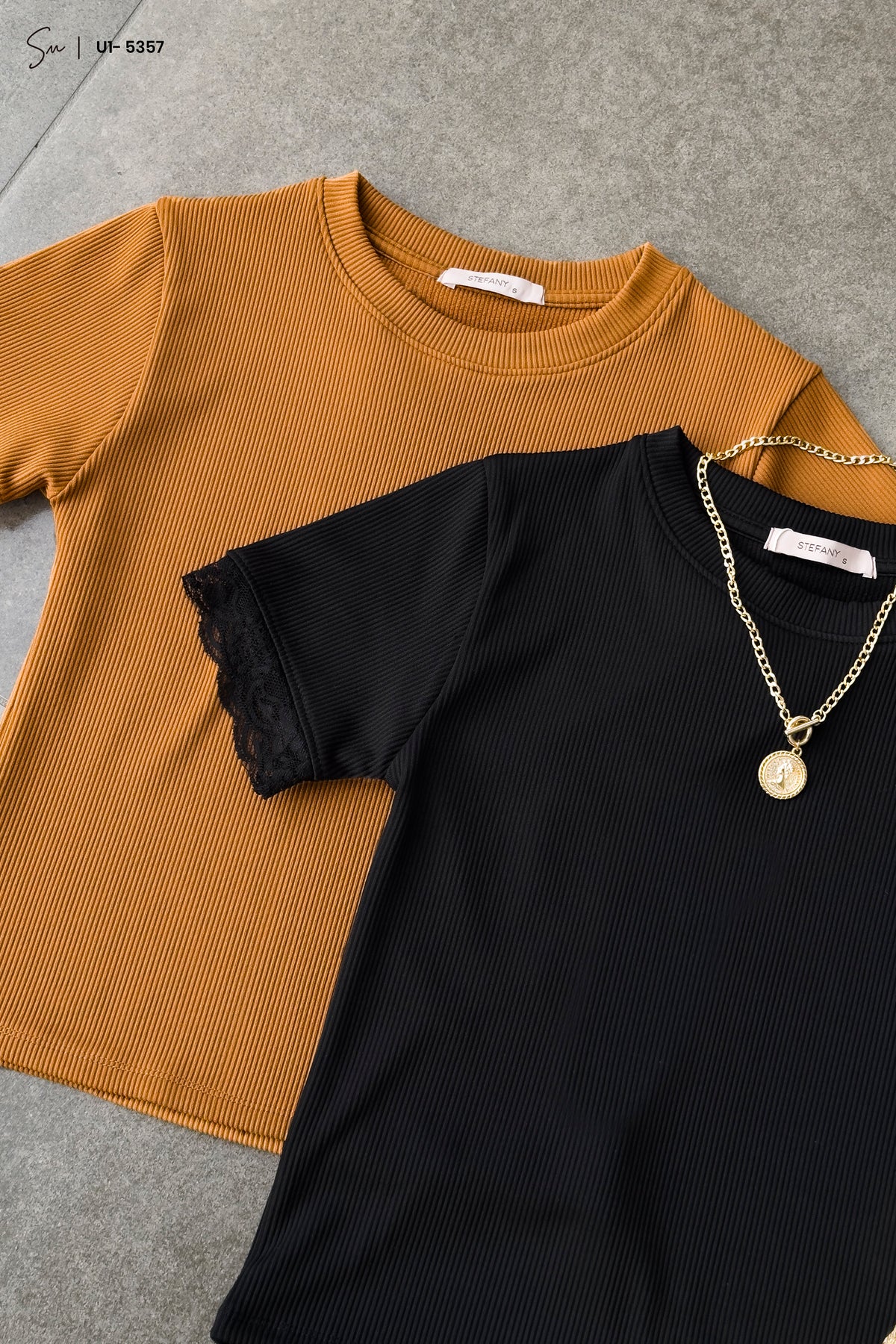 Top Básico con Encaje U1-5357