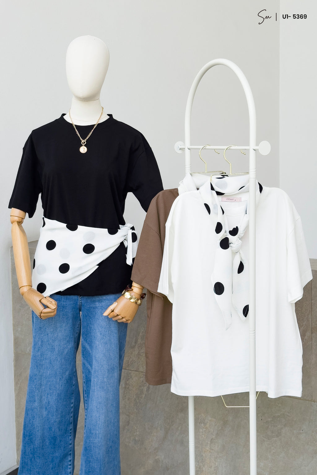 Camiseta Básica con Pañoleta U1-5369