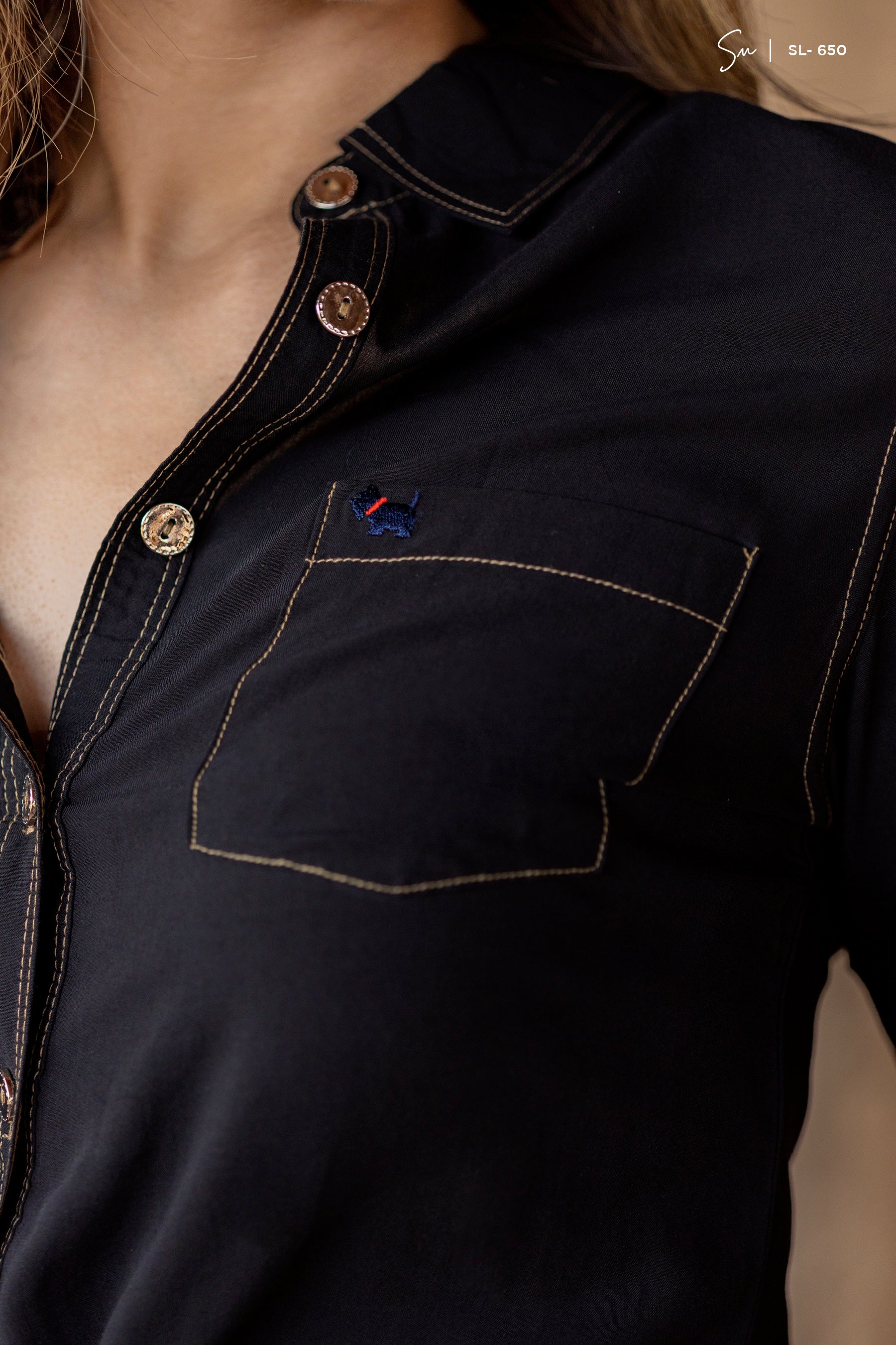 Blusa manga larga color negro SL-650