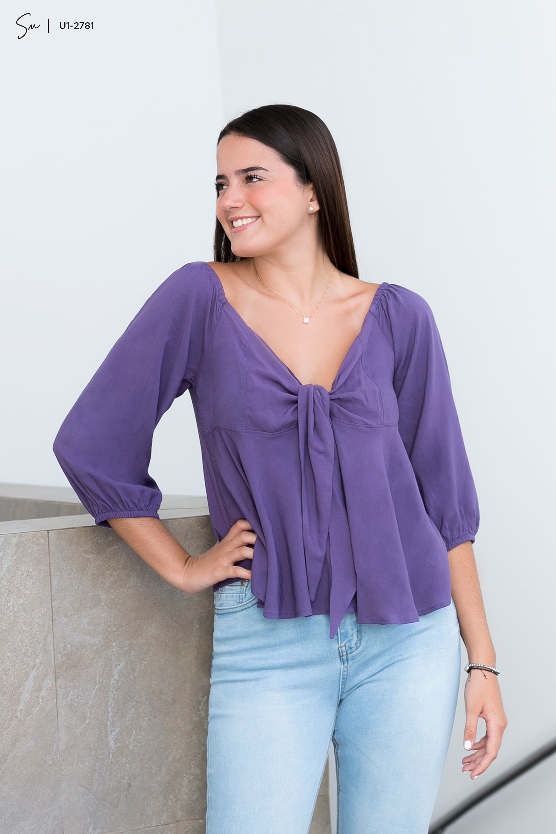 Blusa escote corazón U1-2781