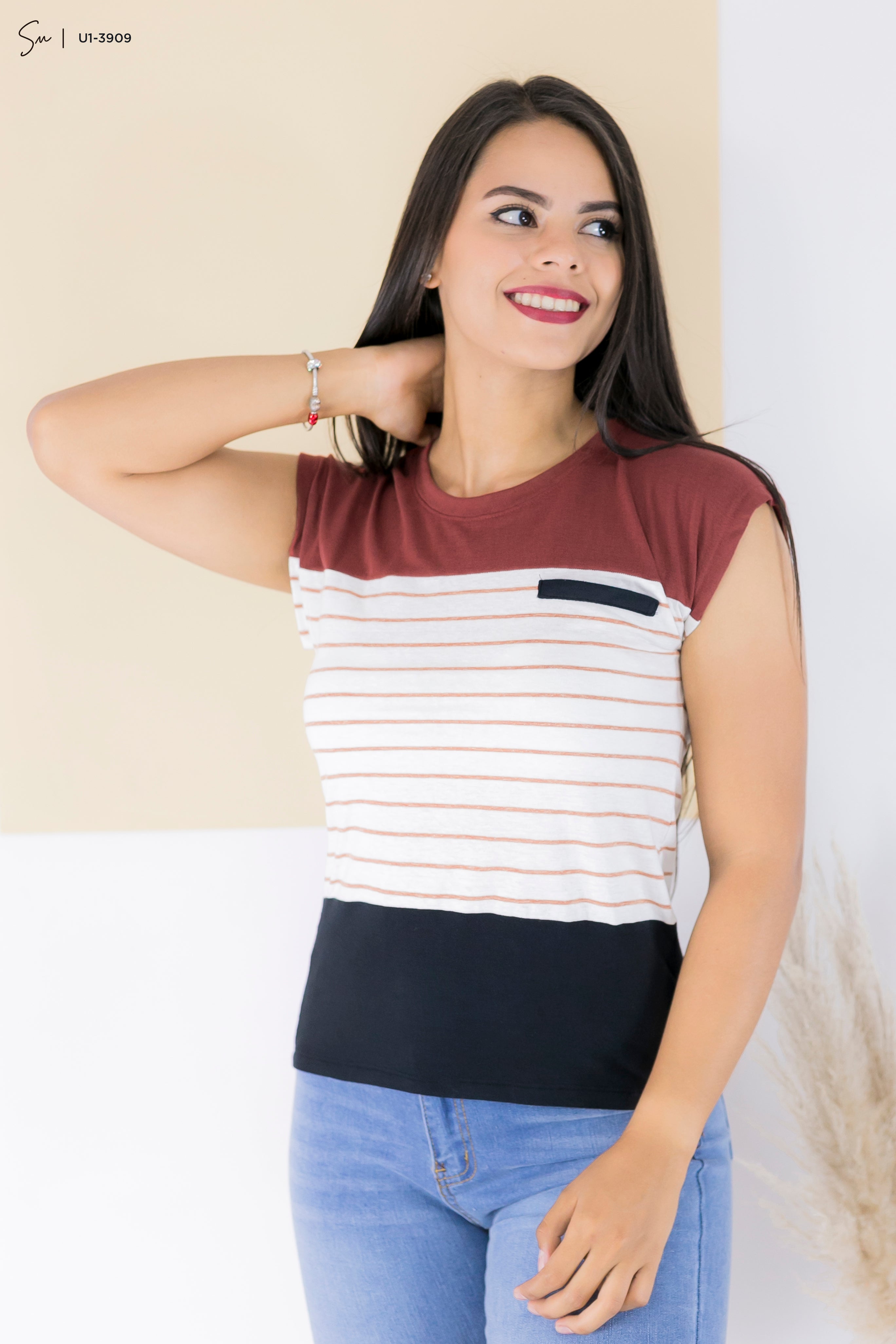 Camiseta Stefany U1-3909