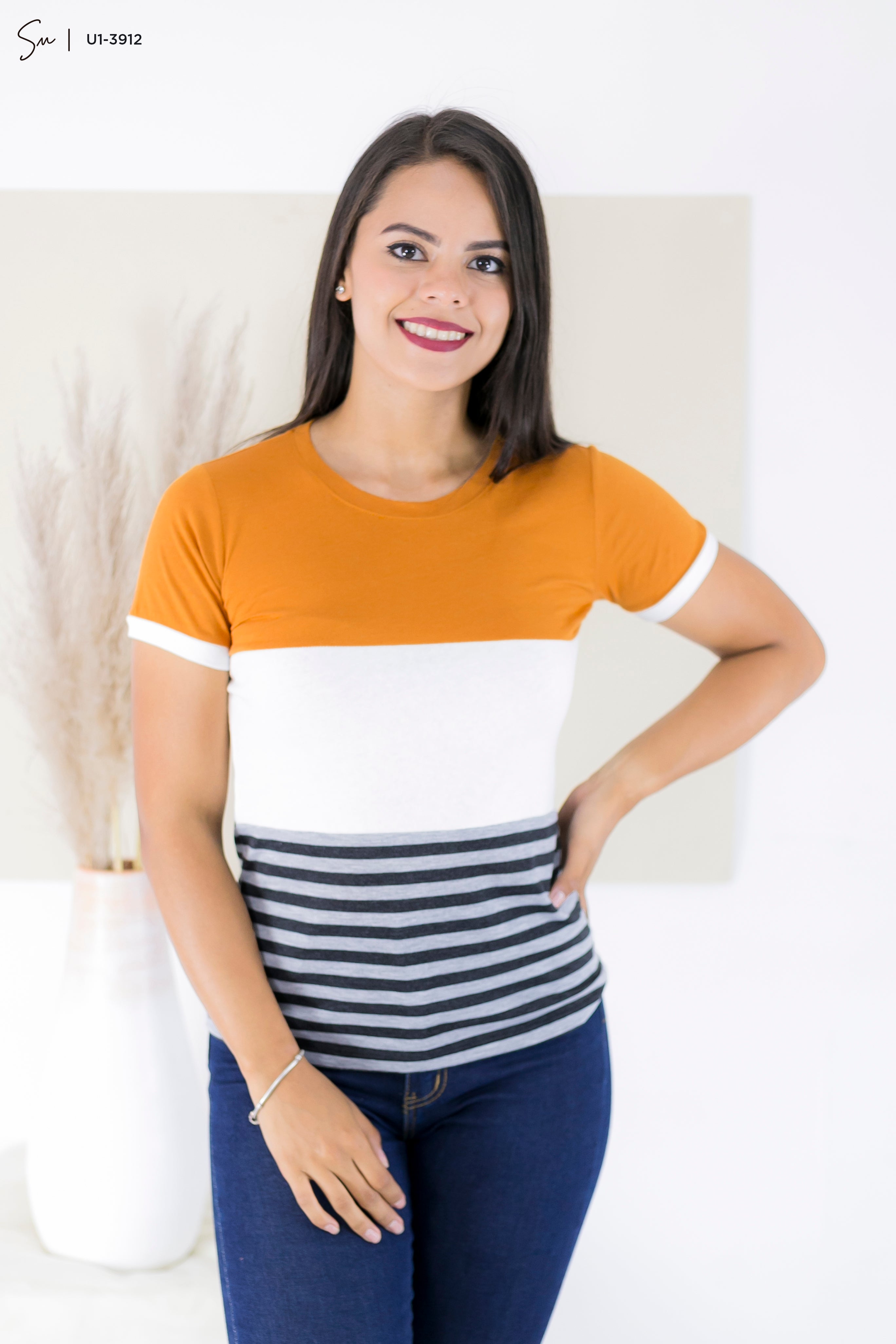 Camiseta Stefany U1-3912